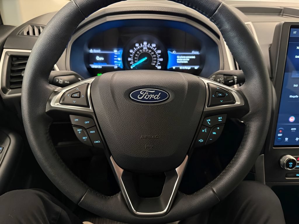 Certified 2024 Ford Edge SEL w/ Convenience Package AWD/4WD image 19