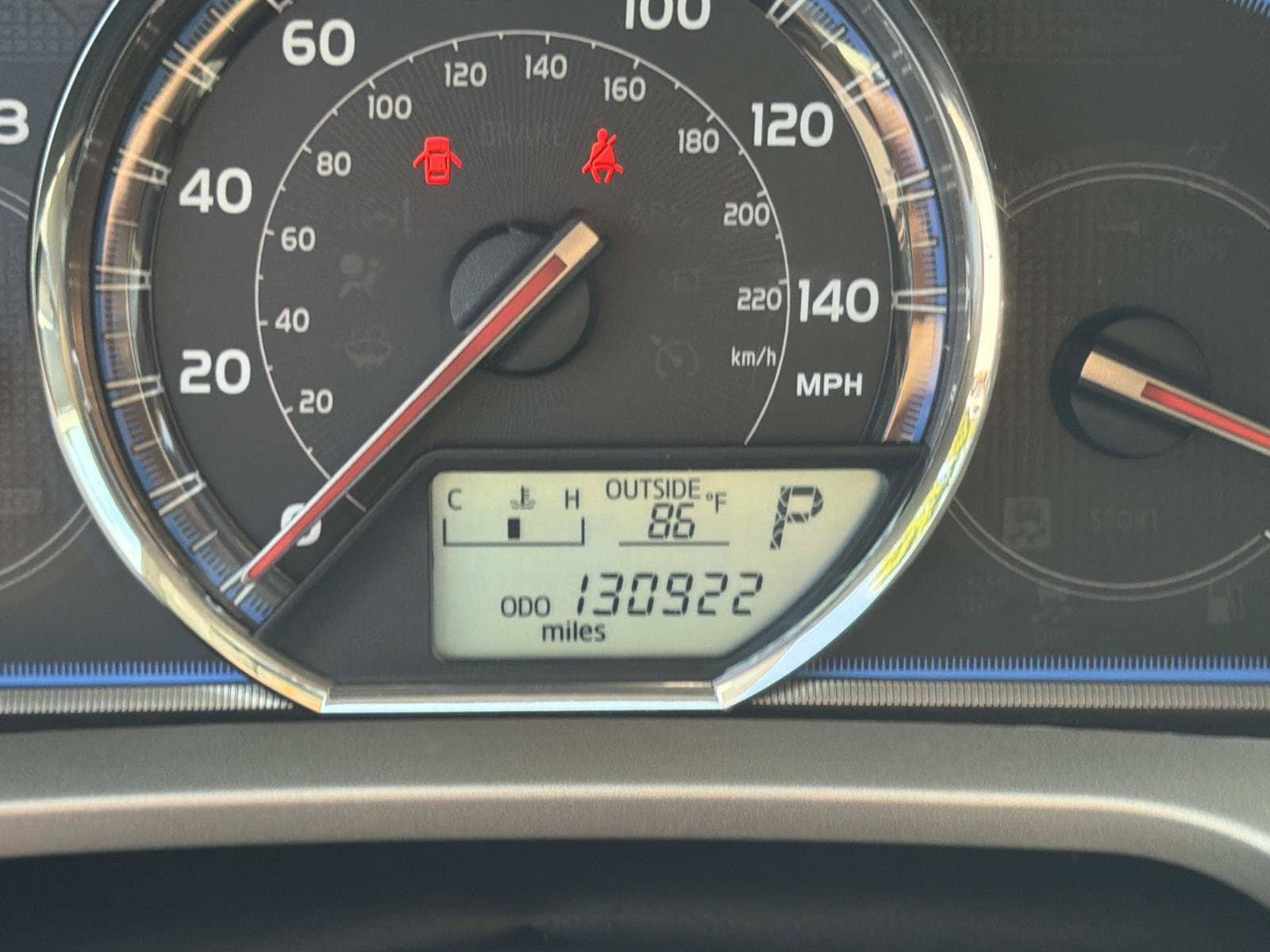 Used 2013 Toyota RAV4 Limited AWD/4WD image 28