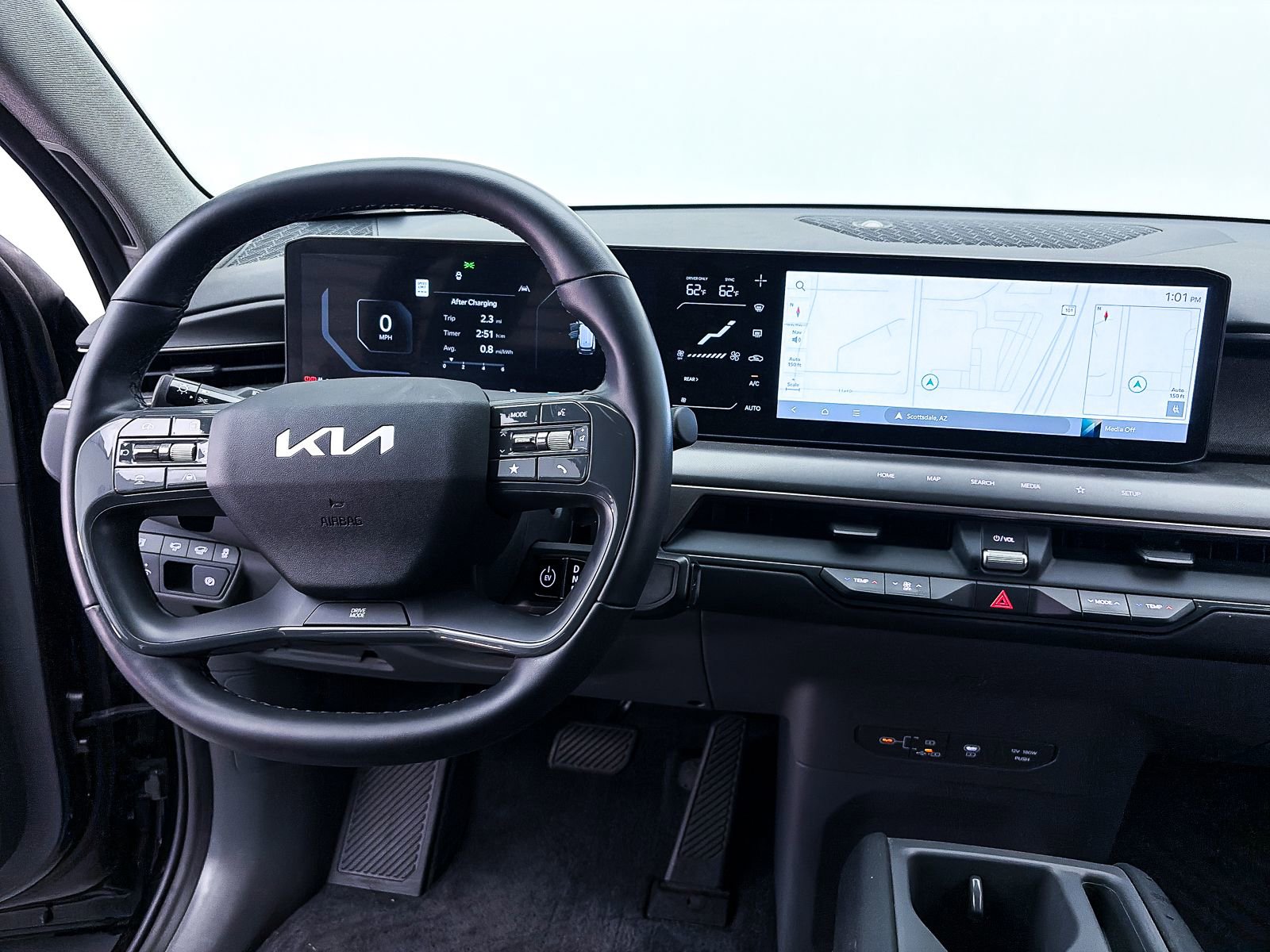 Used 2024 Kia EV9 Light Long Range RWD image 3