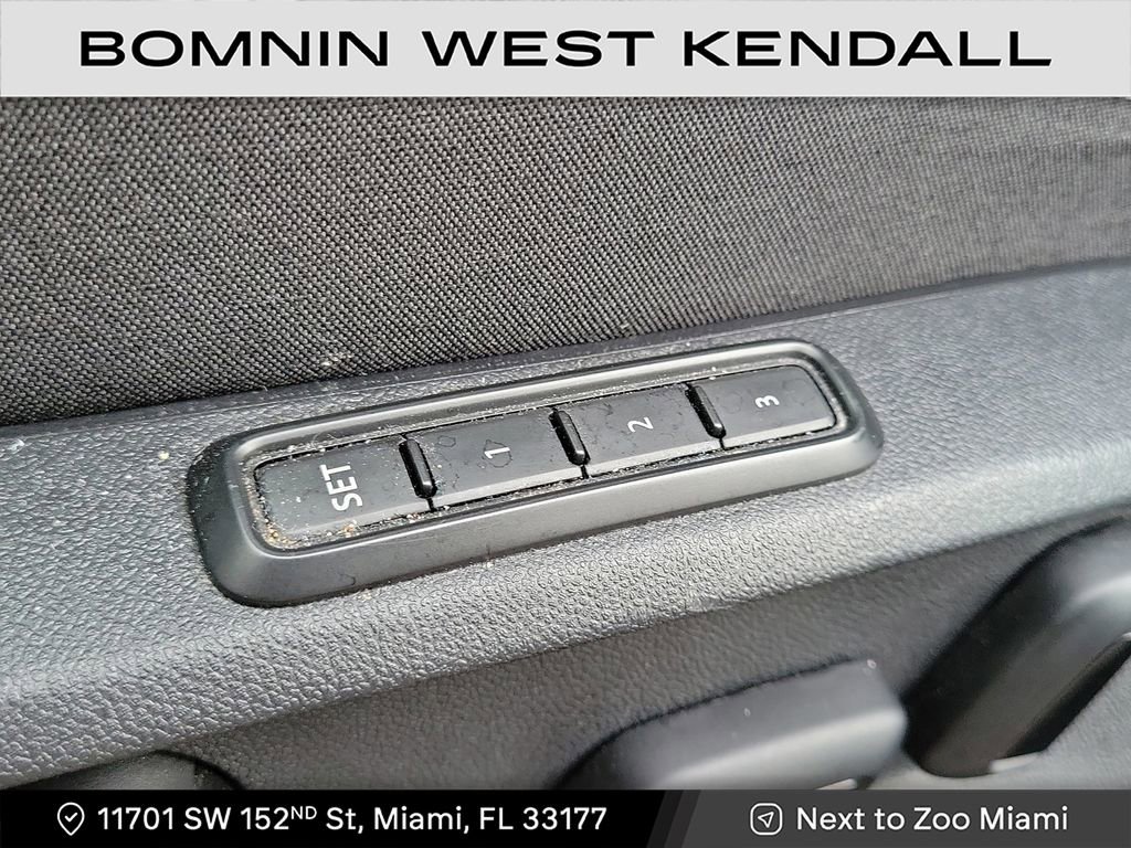 Used 2022 Volkswagen Atlas SEL image 11