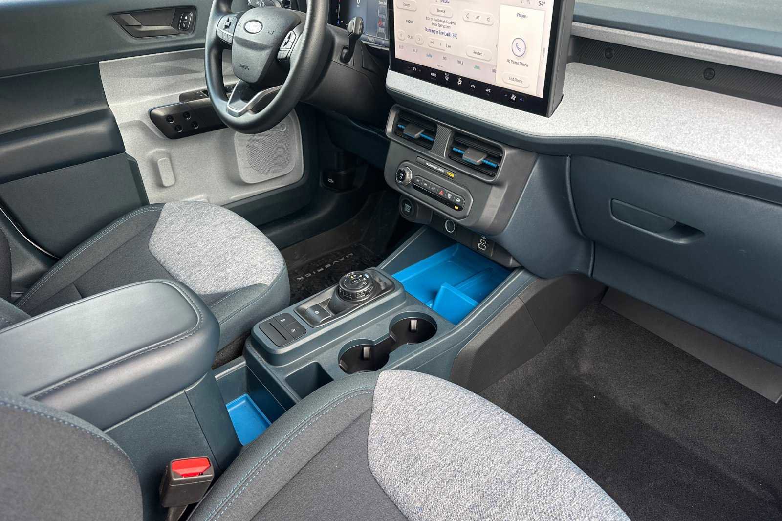 Used 2025 Ford Maverick XLT w/ Equipment Group 302A image 13