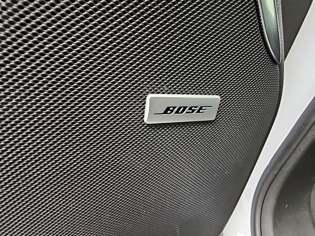 Used 2024 GMC Yukon XL Denali image 34