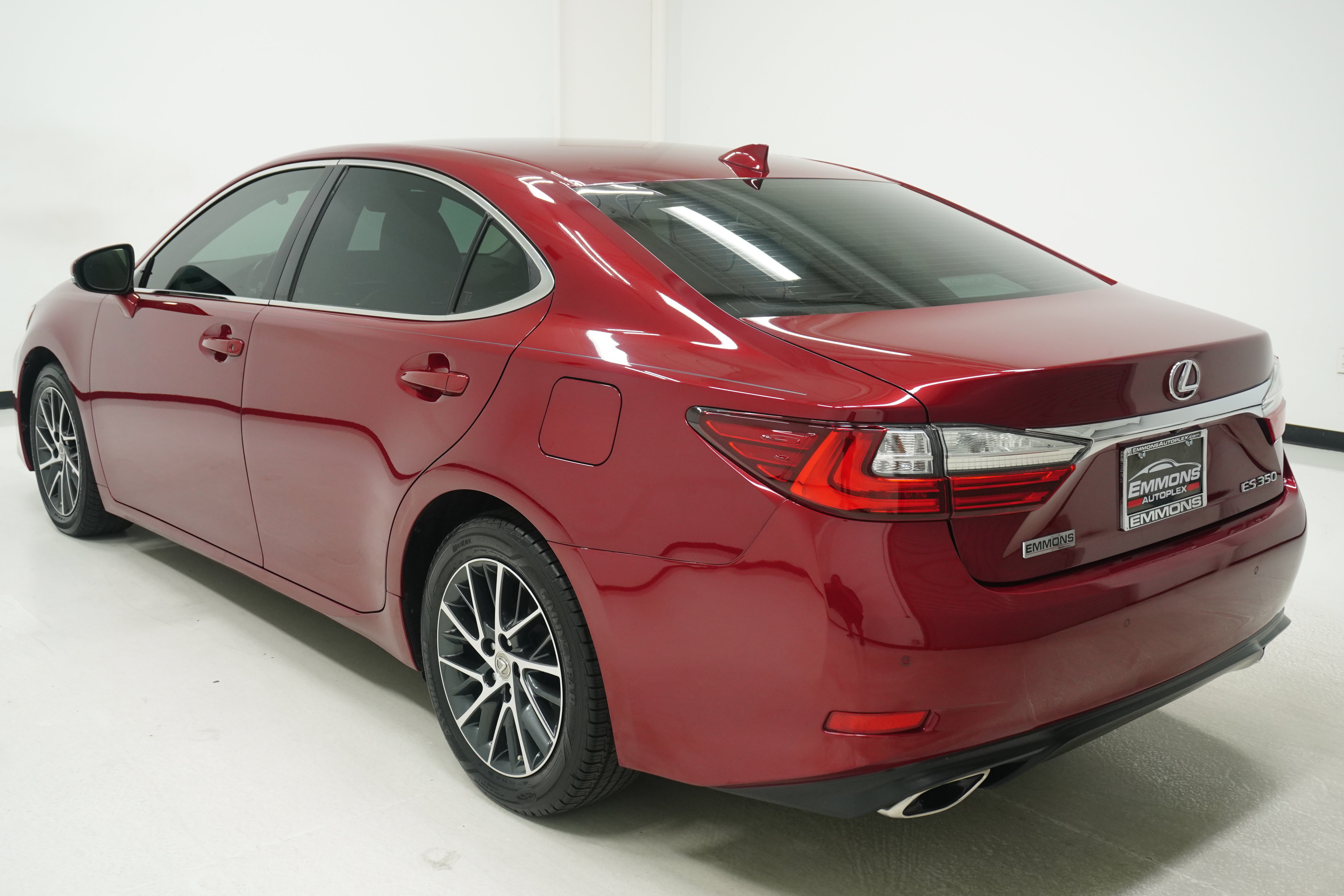 Used 2017 Lexus ES 350 w/ Luxury Package FWD image 6