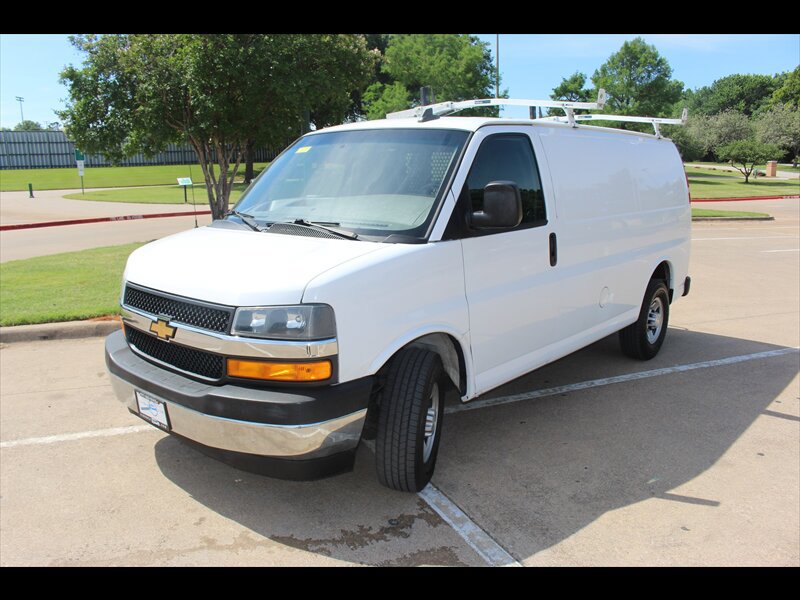 Used 2021 Chevrolet Express 2500 w/ Driver Convenience Package RWD video 1