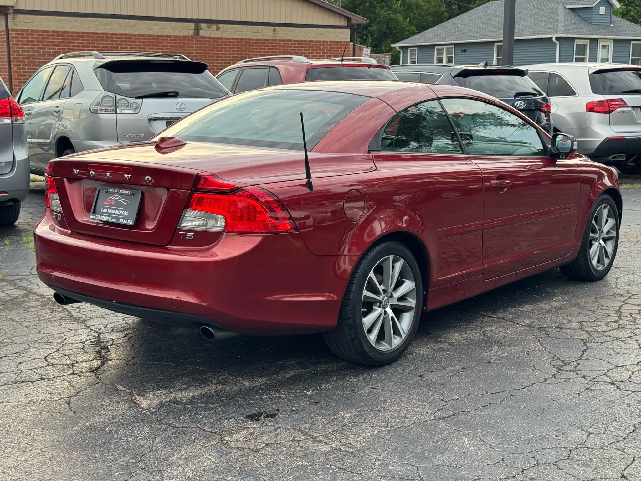 Used 2011 Volvo C70 T5 w/ Multimedia Pkg image 8