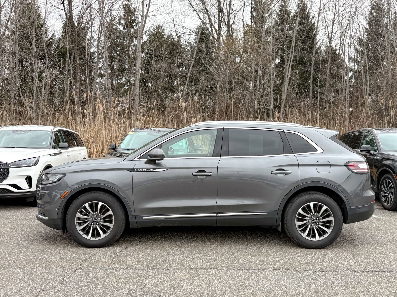 Used 2022 Lincoln Nautilus Reserve image 8