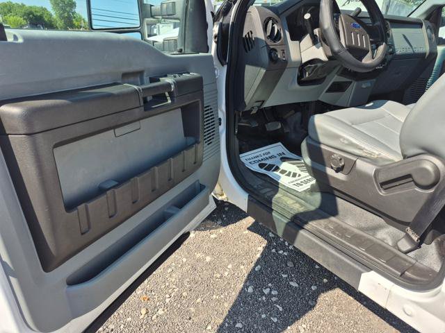 Used 2015 Ford F250 XL w/ Power Equipment Group AWD/4WD image 7