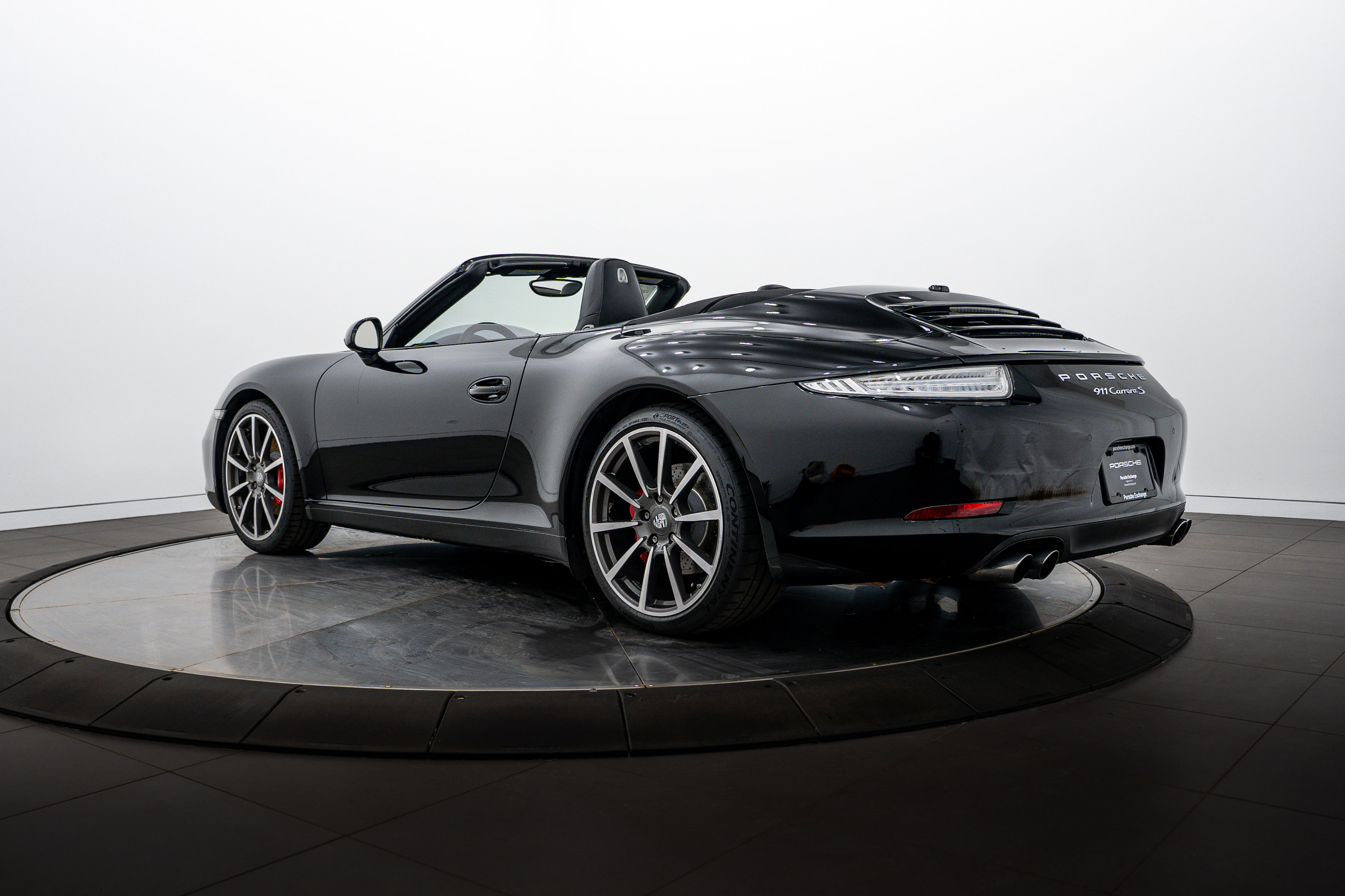 Used 2013 Porsche 911 Carrera S image 3