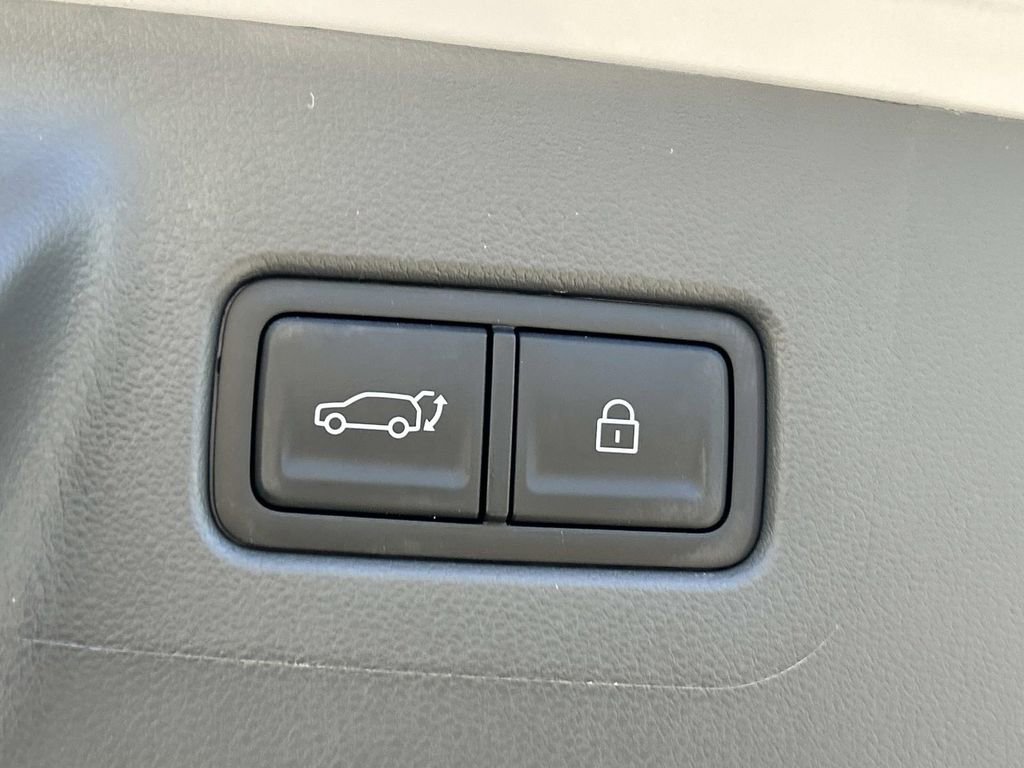 New 2026 Hyundai Santa Fe SE image 13