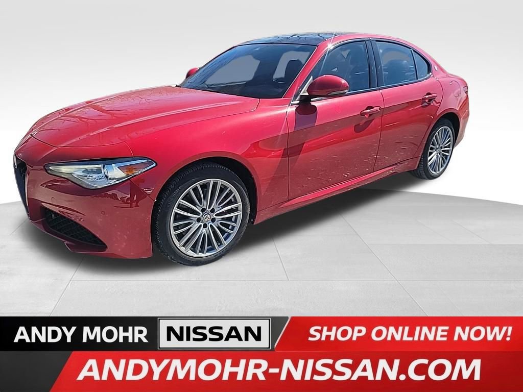 Used 2020 Alfa Romeo Giulia Ti image 2