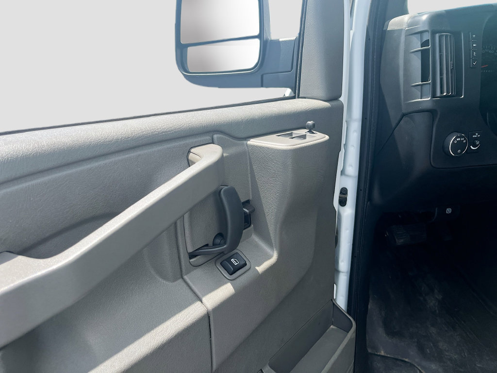 Used 2025 Chevrolet Express 2500 Extended w/ Safety Package RWD image 17