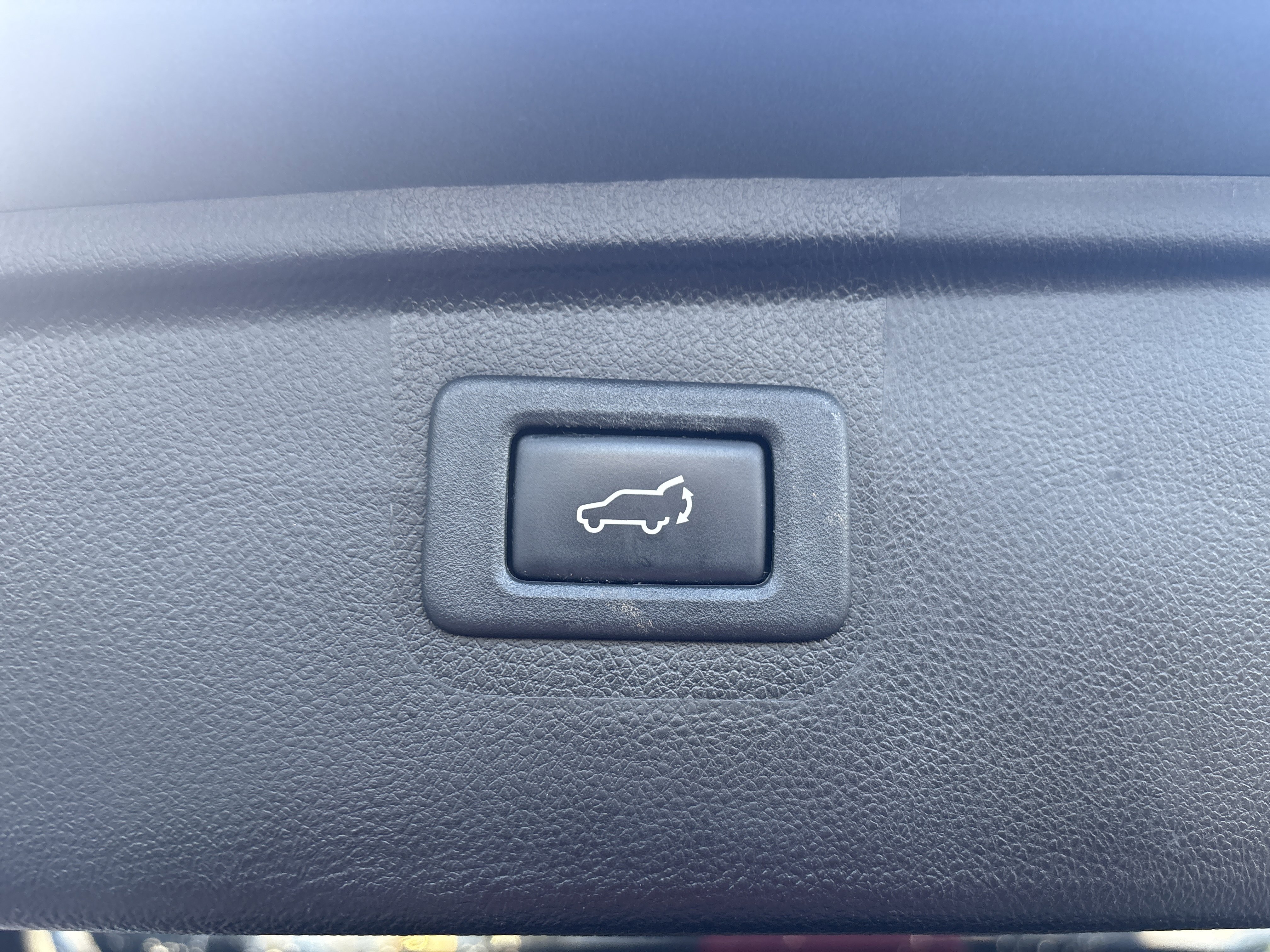 Used 2016 Subaru Outback 2.5i Limited image 15