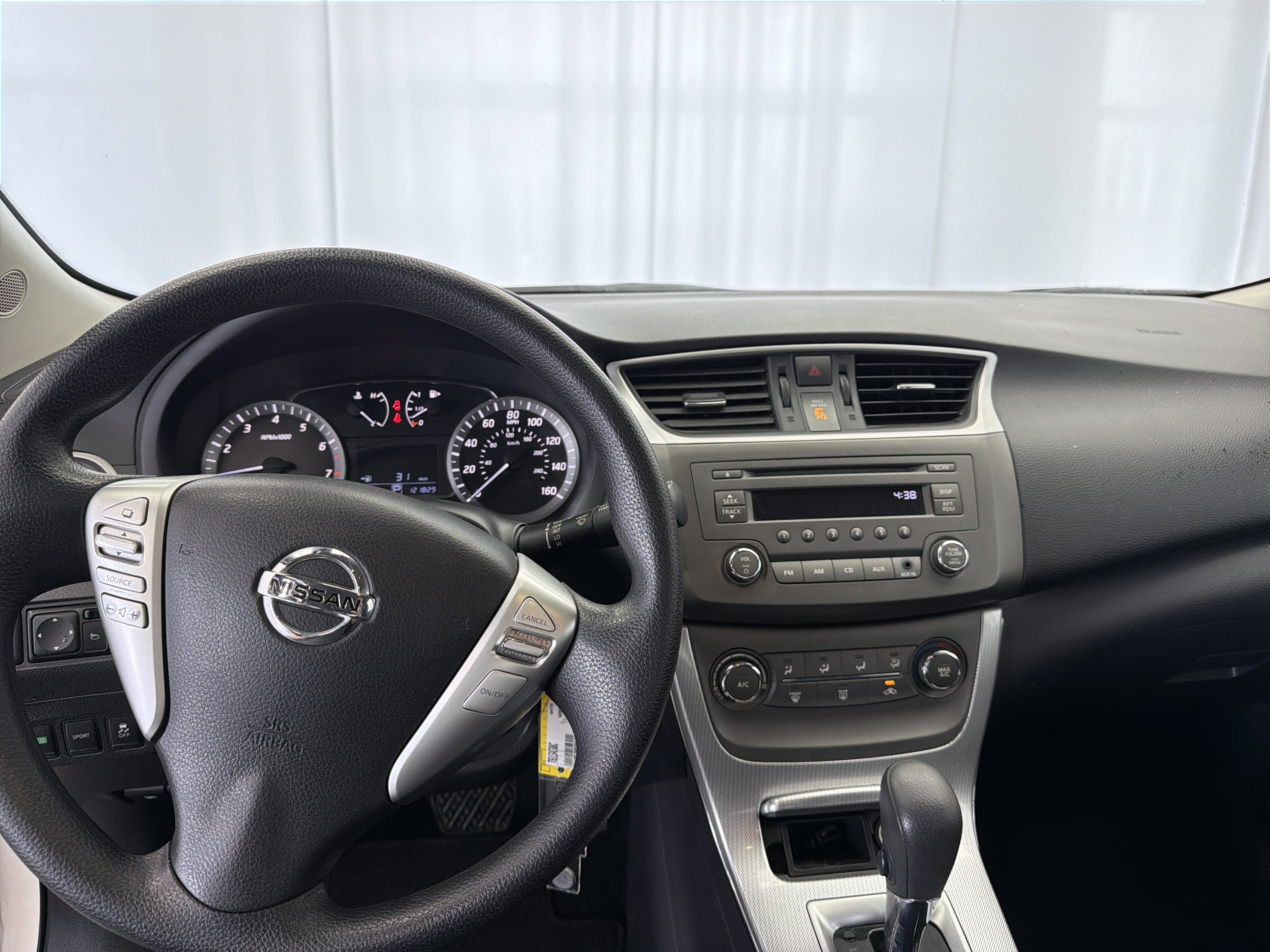 Used 2014 Nissan Sentra SR FWD image 8