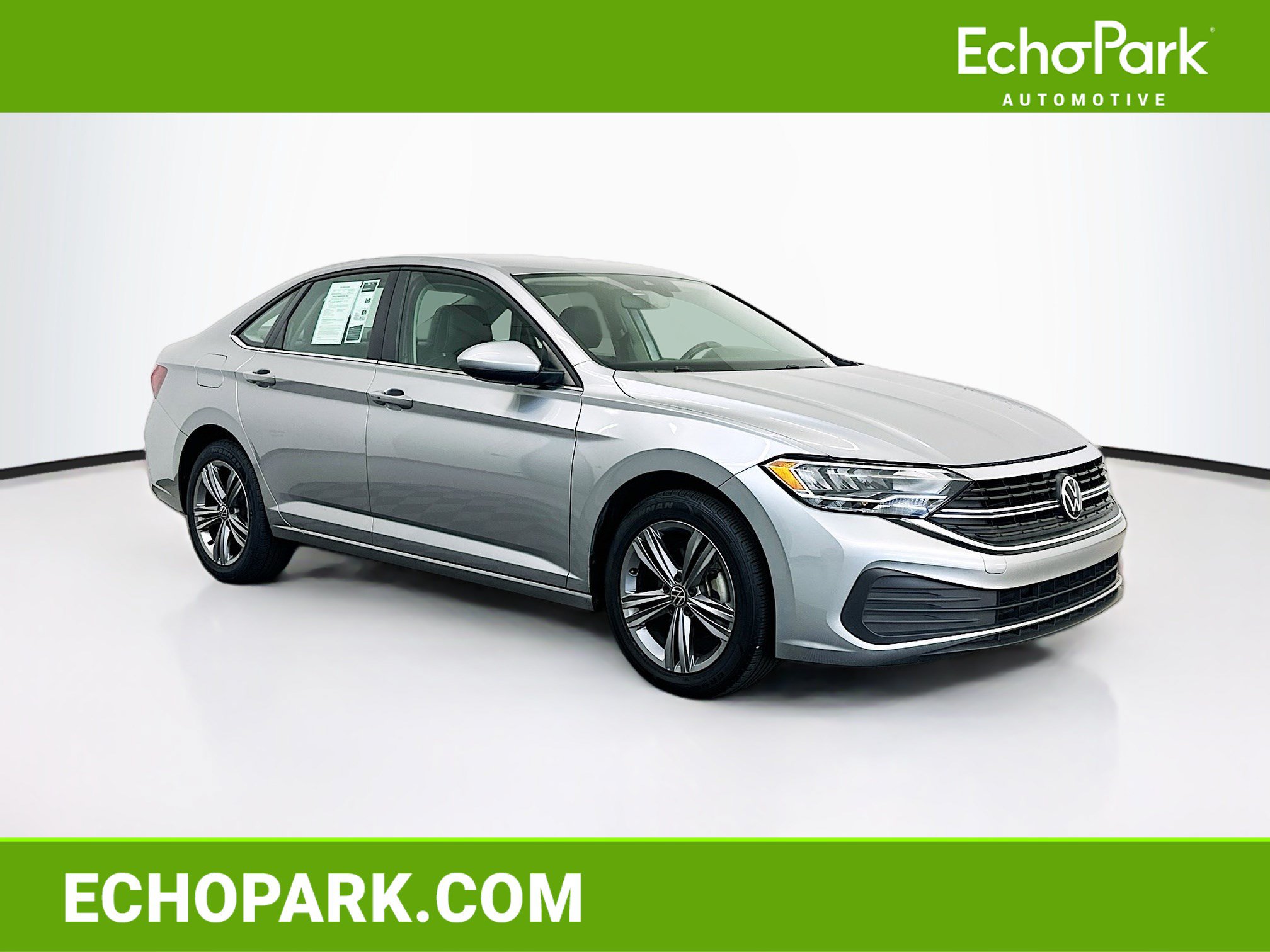 Used 2024 Volkswagen Jetta SE FWD image 1