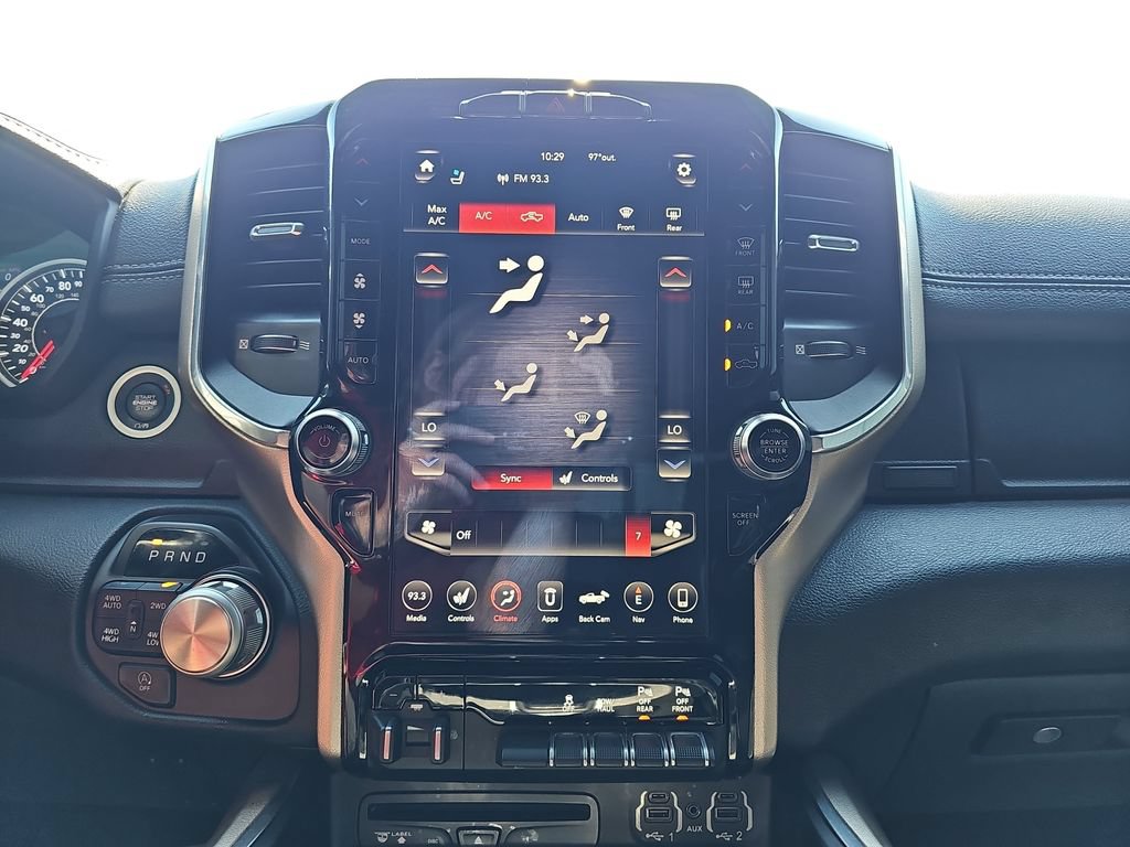 Used 2019 RAM 1500 Laramie AWD/4WD image 23