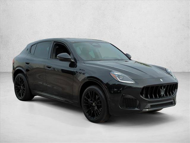 Used 2025 Maserati Grecale Modena image 3
