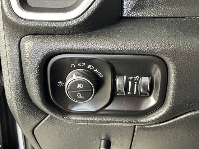 Used 2020 RAM 2500 Laramie AWD/4WD image 11