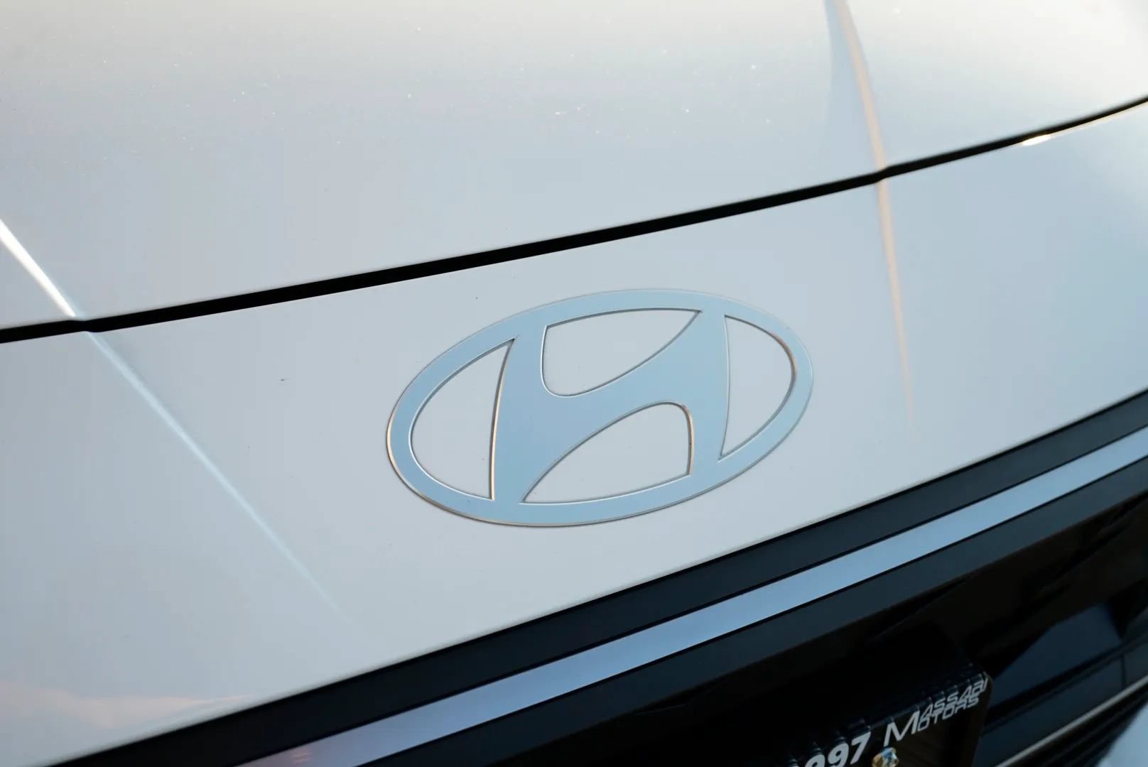 Used 2025 Hyundai Elantra SE FWD image 10