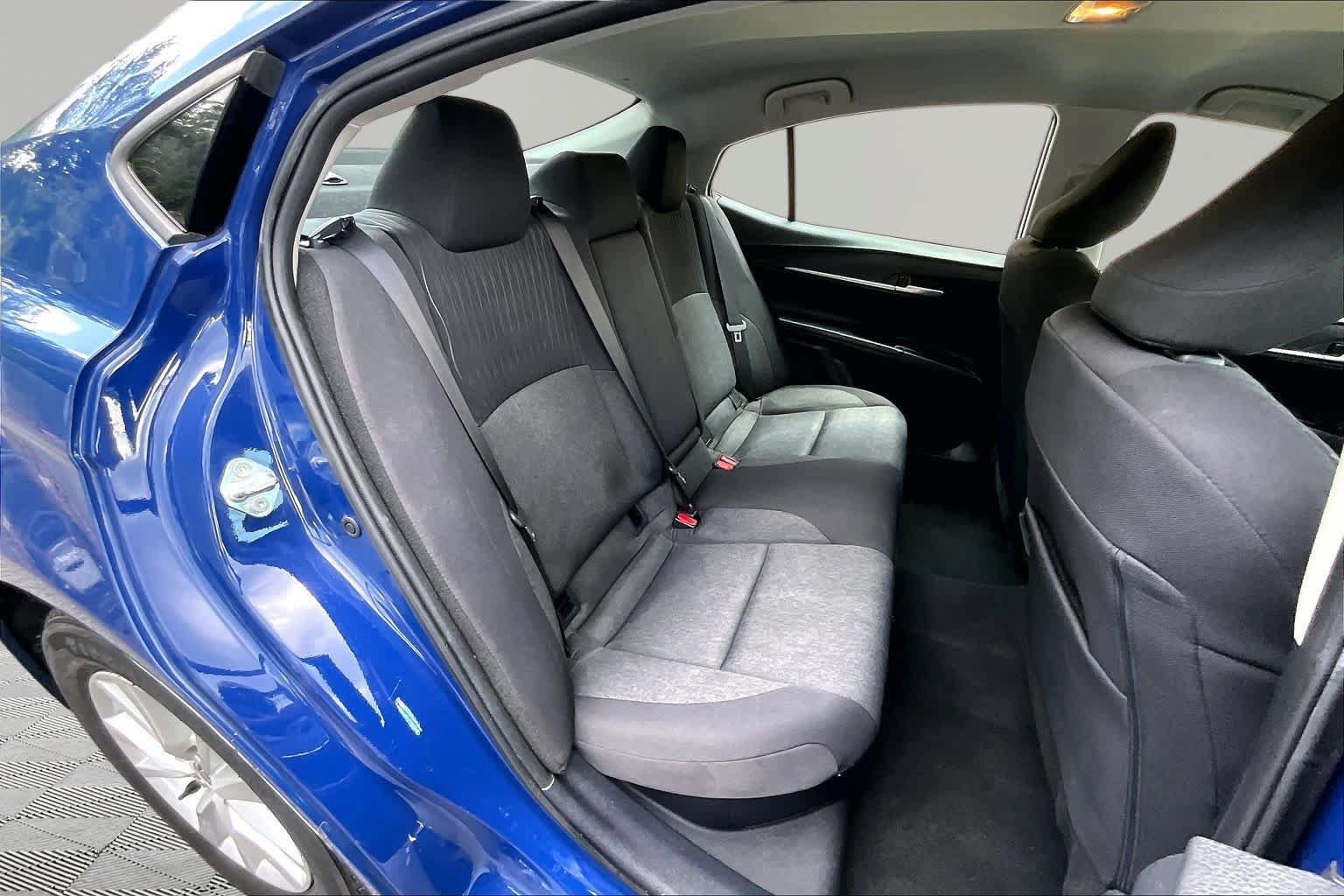 Used 2025 Toyota Camry LE FWD image 20
