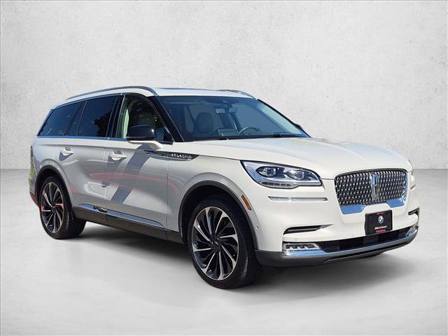 Used 2020 Lincoln Aviator Reserve w/ Equipment Group 202A AWD/4WD image 4