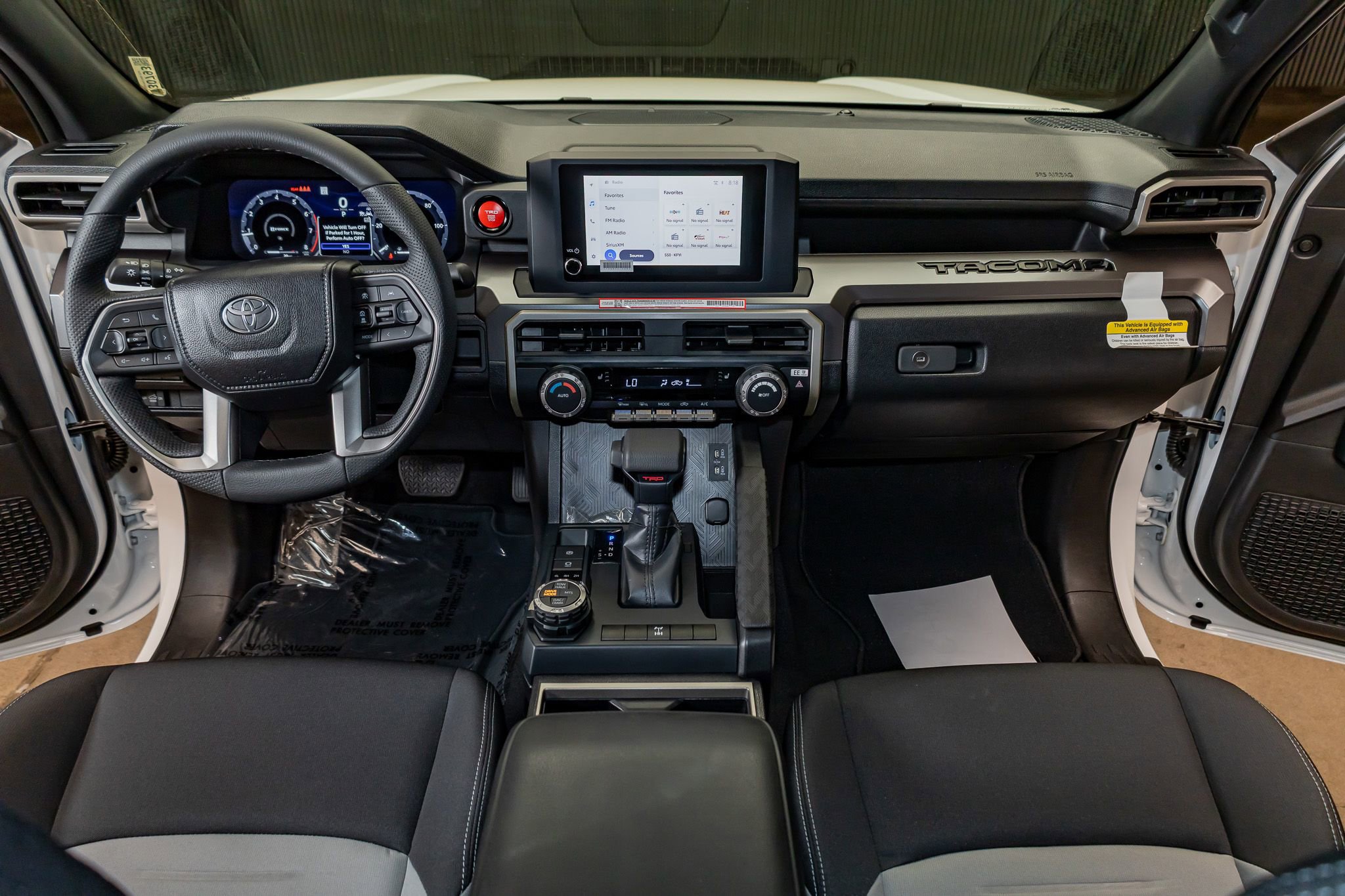 Used 2025 Toyota Tacoma TRD Off-Road image 17