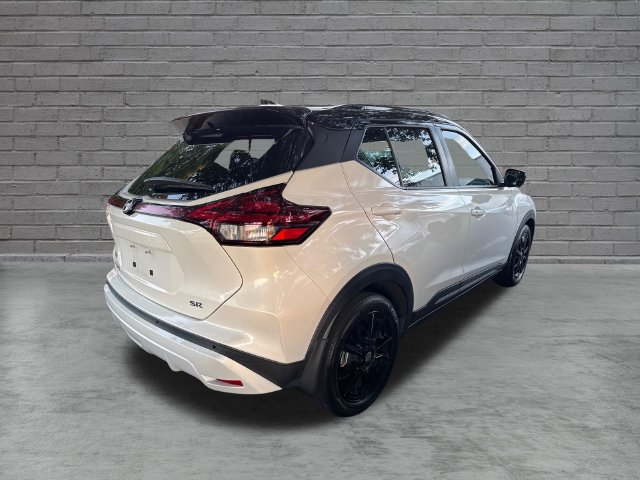 Certified 2023 Nissan Kicks SR FWD image 5
