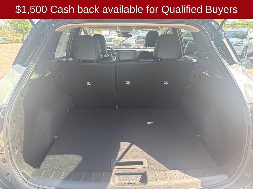 New 2026 Nissan Kicks SR w/ Cold Weather Package image 22