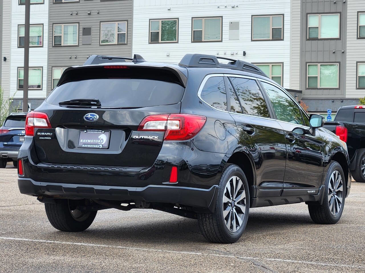 Used 2016 Subaru Outback 2.5i Limited AWD/4WD image 8