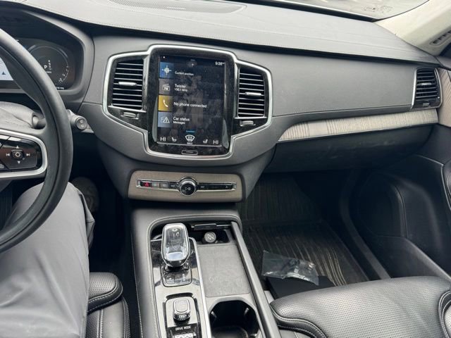 Used 2021 Volvo XC90 T8 Inscription w/ Lounge Package AWD/4WD image 18