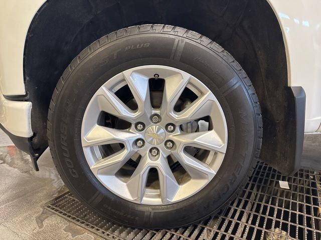 Used 2021 Chevrolet Silverado 1500 Custom image 11