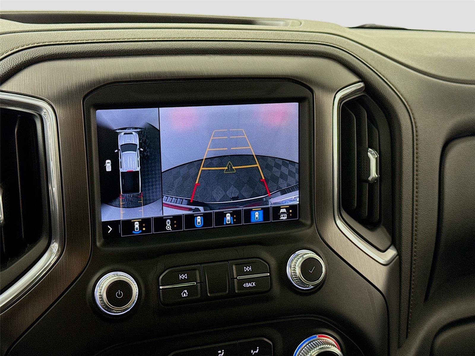 Used 2020 GMC Sierra 3500 AT4 w/ AT4 Premium Package image 8