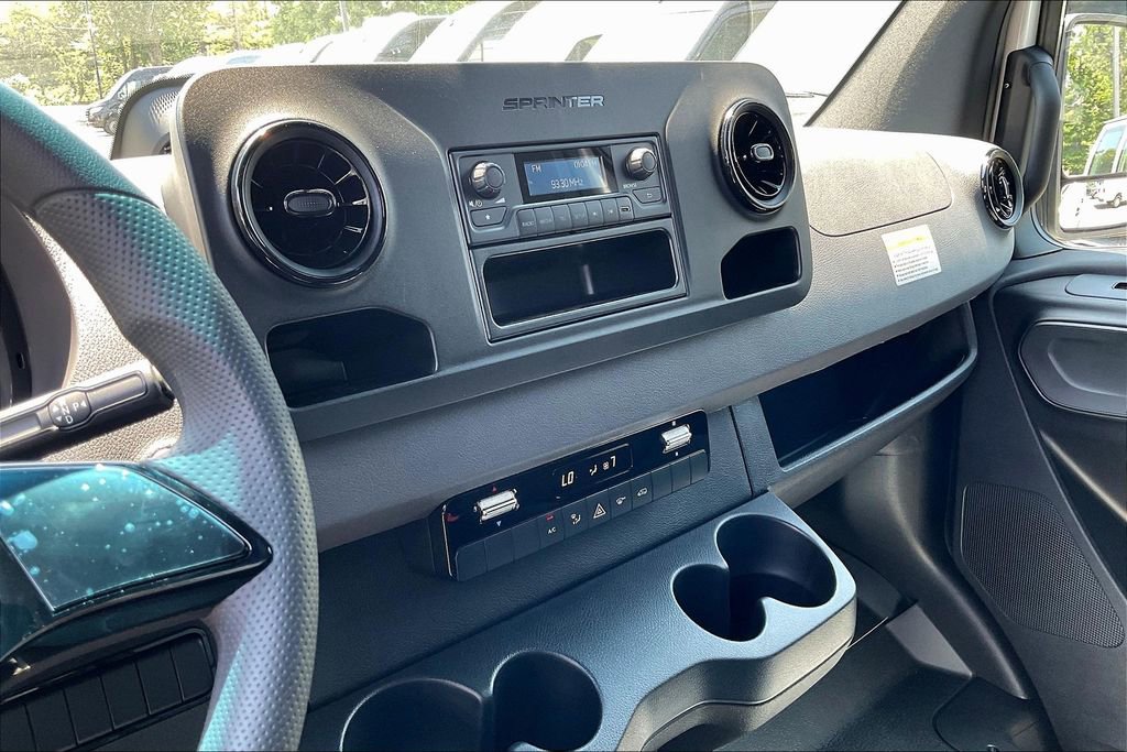 New 2025 Mercedes-Benz Sprinter 2500 image 6