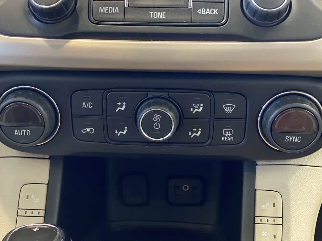 Used 2019 GMC Acadia Denali w/ Technology Package AWD/4WD image 22