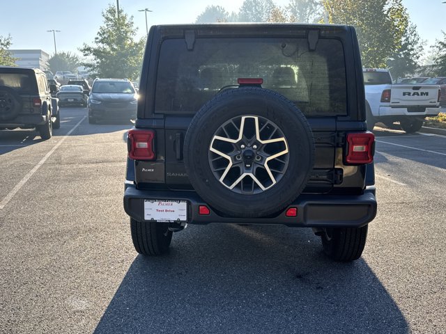 Certified 2026 Jeep Wrangler Unlimited Sahara AWD/4WD image 6