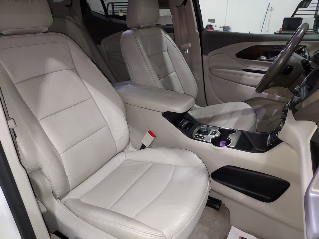Used 2020 GMC Terrain Denali FWD image 29