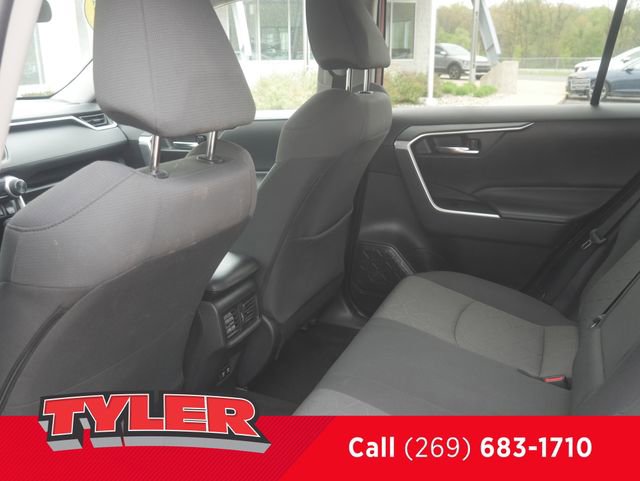 Used 2021 Toyota RAV4 XLE w/ Convenience Package AWD/4WD image 41