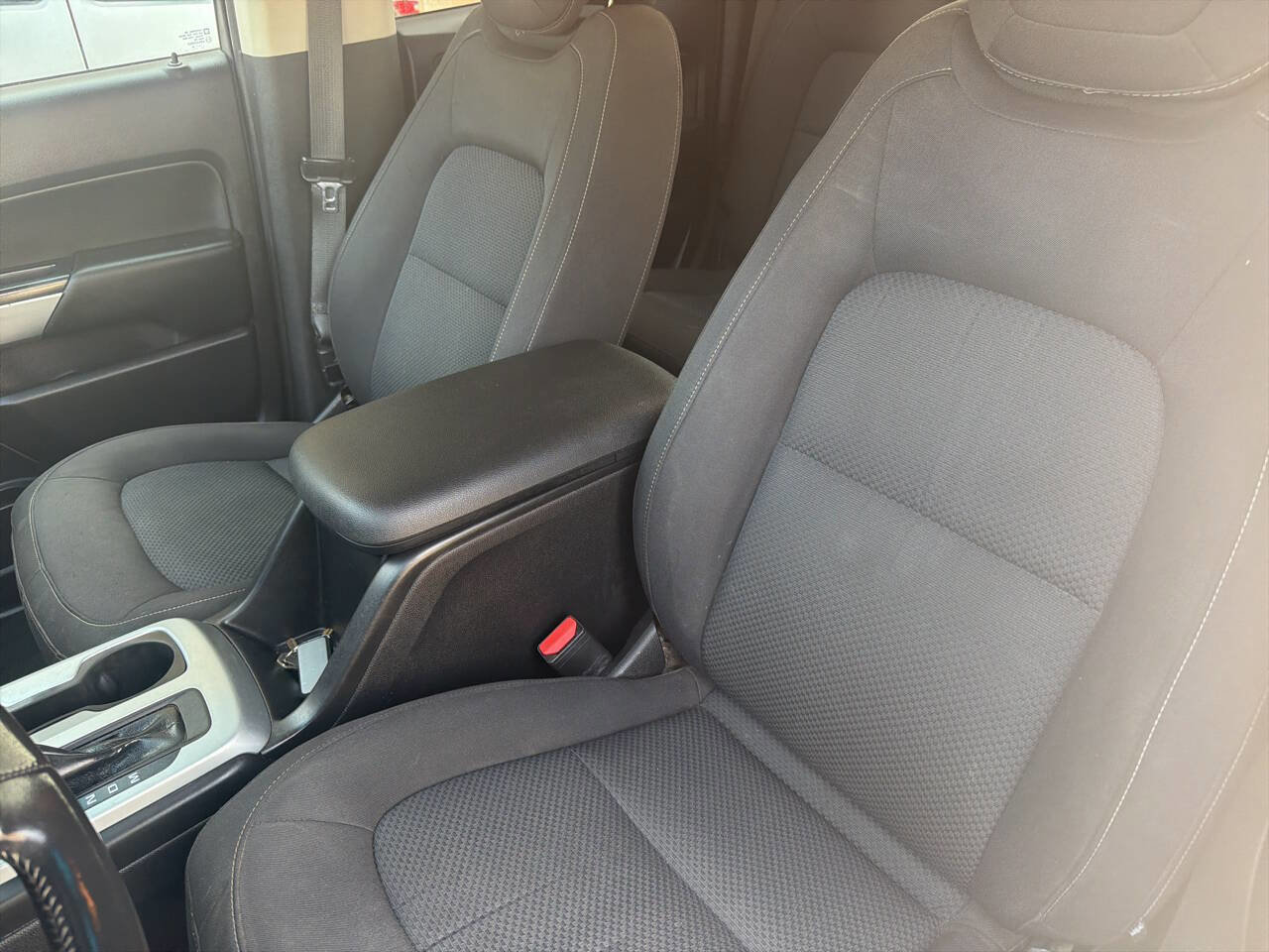 Used 2016 Chevrolet Colorado LT w/ LT Convenience Package image 17