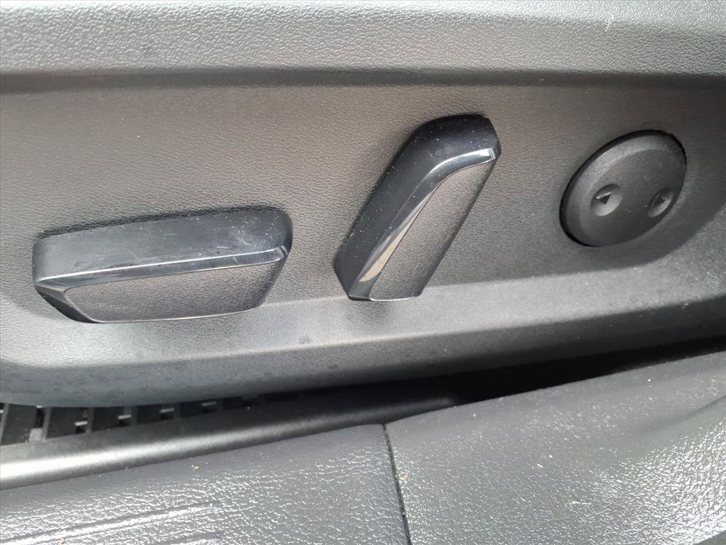 Used 2023 Nissan Rogue SV image 14