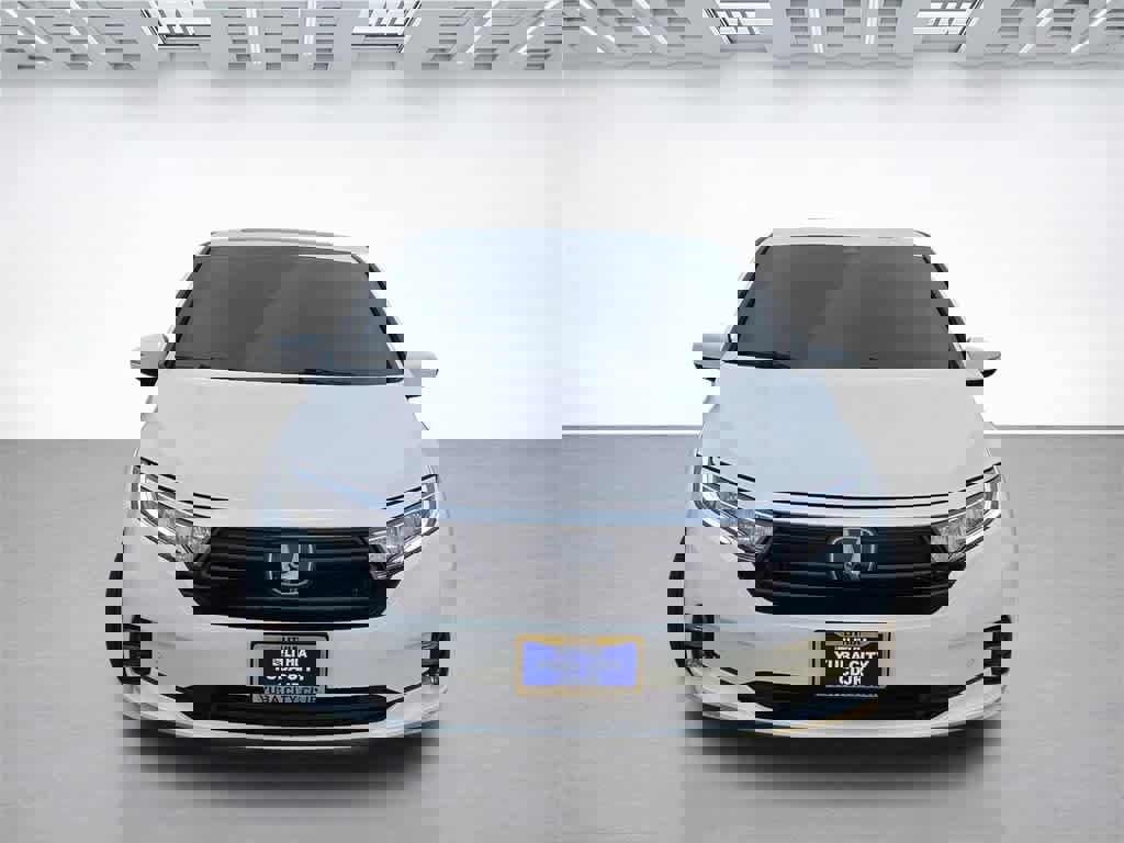 Used 2023 Honda Odyssey Elite image 2