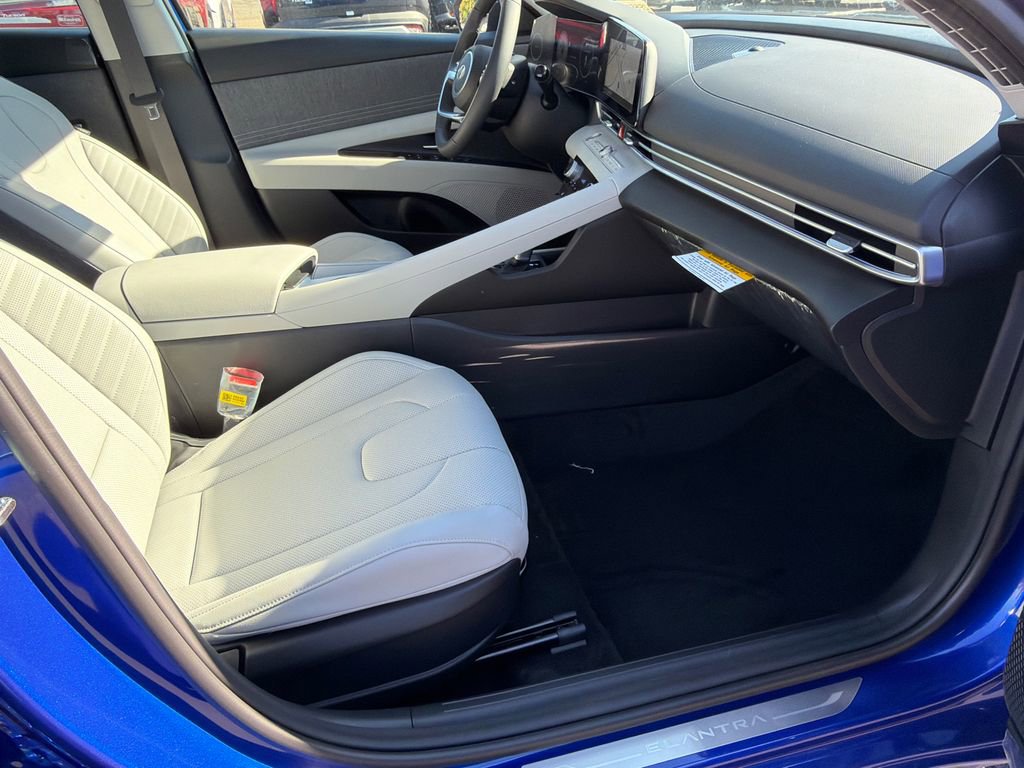 New 2026 Hyundai Elantra Limited image 13