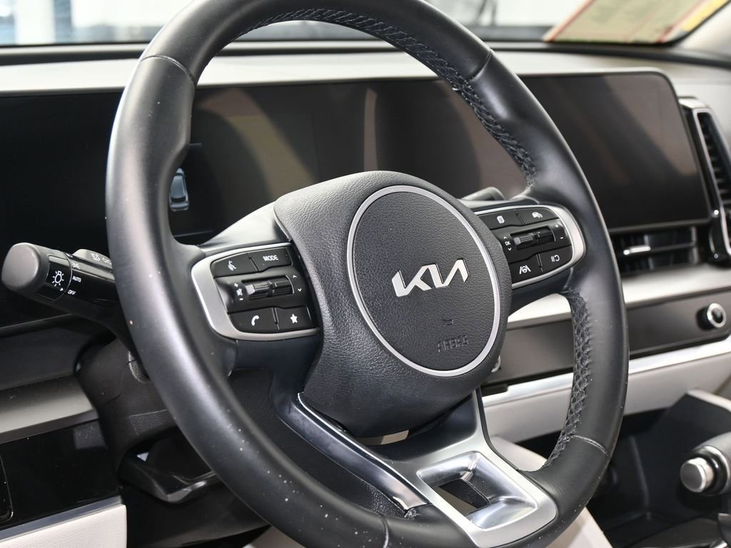 Used 2023 Kia Sportage EX image 14