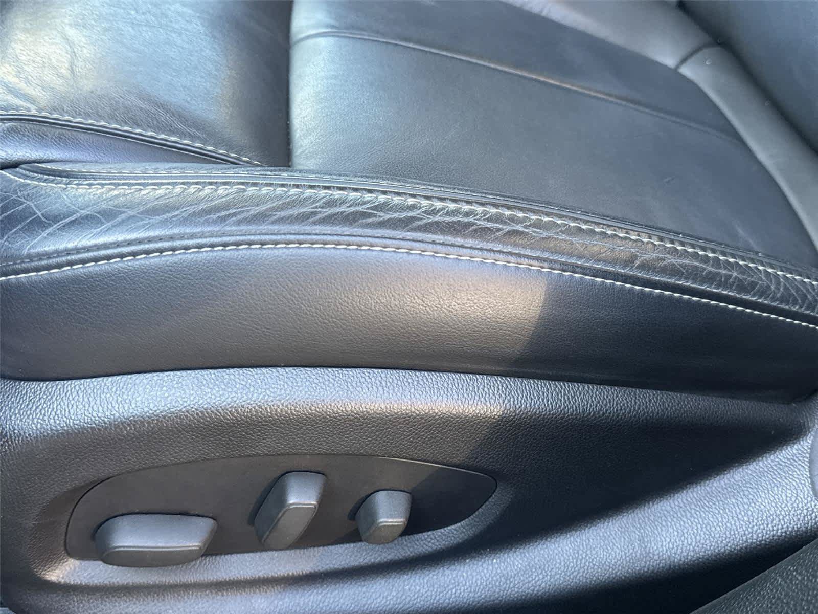Used 2014 Buick LaCrosse Leather FWD image 11