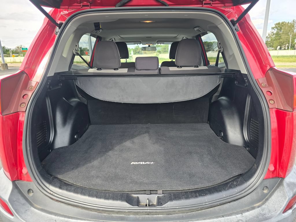 Used 2013 Toyota RAV4 XLE AWD/4WD image 19