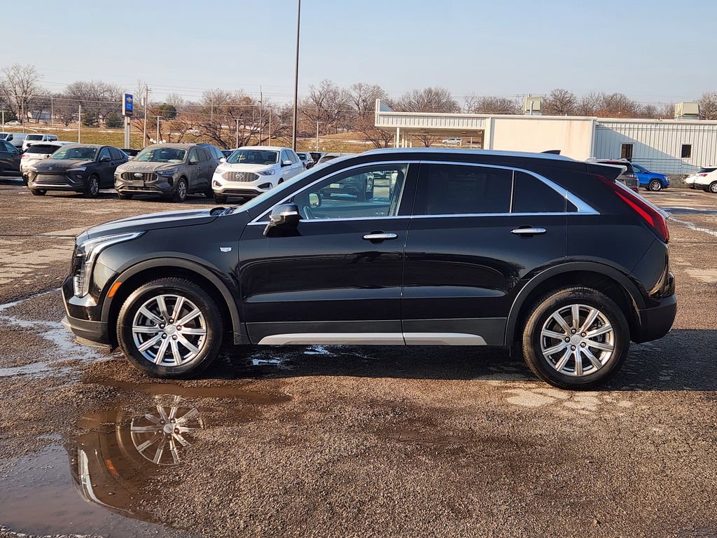 Used 2023 Cadillac XT4 Premium Luxury image 4