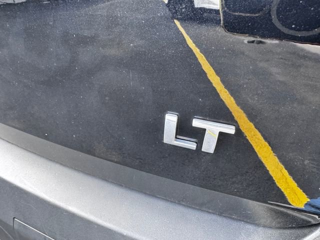 Used 2023 Chevrolet Traverse LT w/ Rear Camera Mirror Package image 48