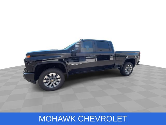 Used 2024 Chevrolet Silverado 2500 Custom w/ Custom Value Package AWD/4WD image 4