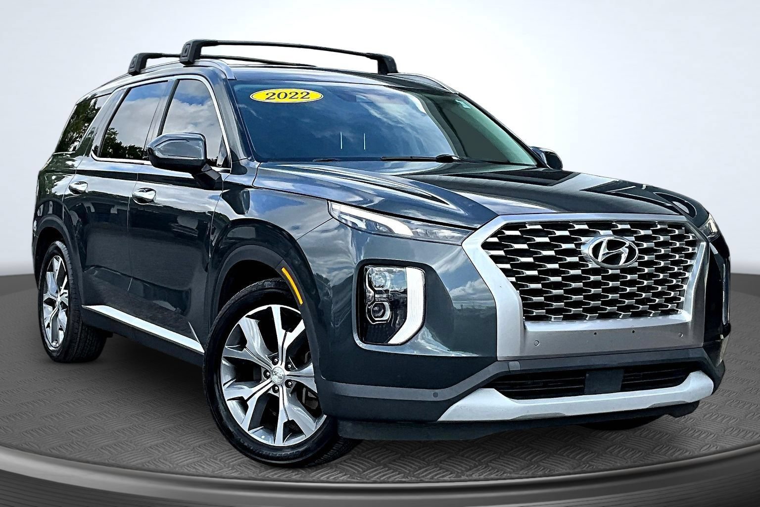 Used 2022 Hyundai Palisade SEL w/ 8P Bench Seat Package FWD image 2