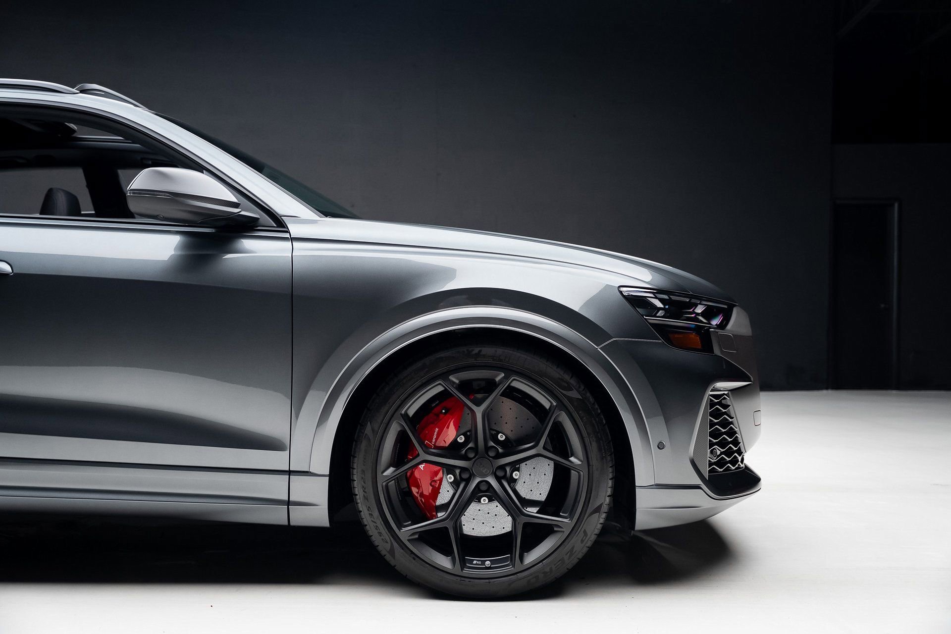 Used 2026 Audi RS Q8 performance image 39