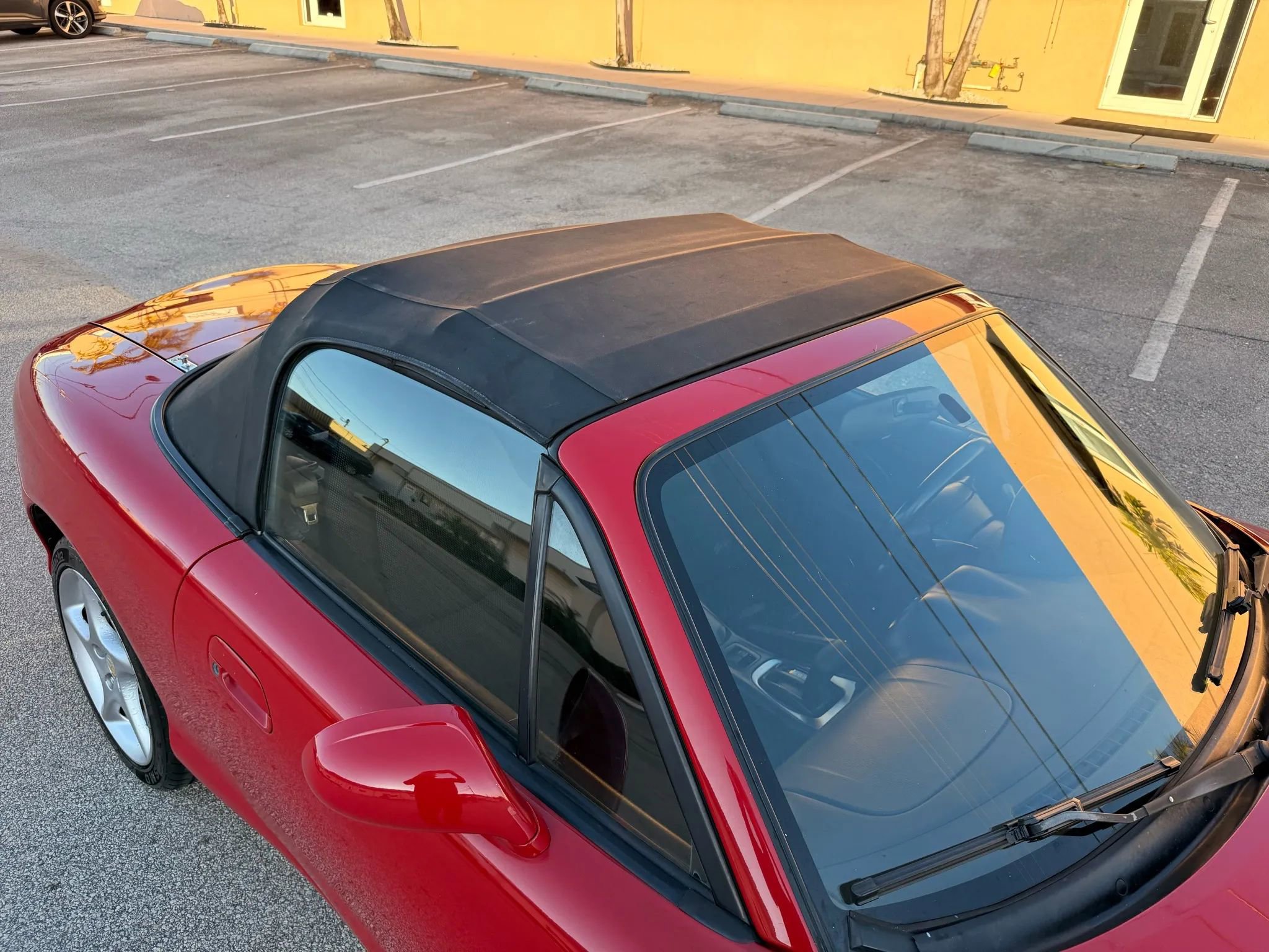Used 2003 MAZDA MX-5 Miata image 18