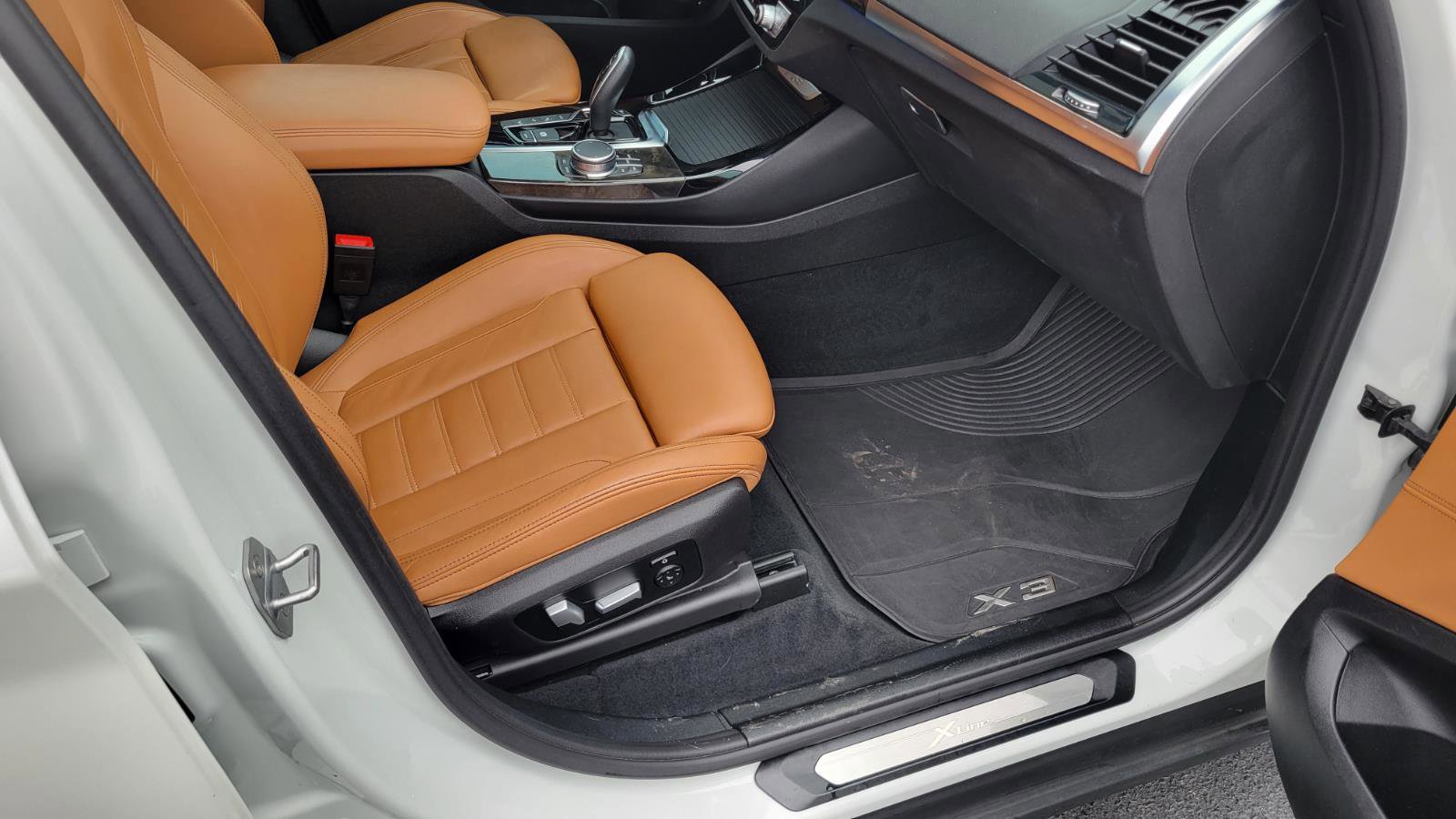 Used 2020 BMW X3 xDrive30e w/ Convenience Package image 44